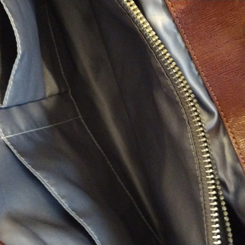 Coach Handbag SOLD, SOLD, SOLD - Picture 12 of 15